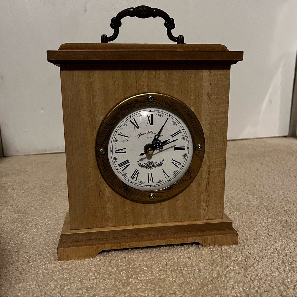 Tabletop clock - Picture 2 of 4